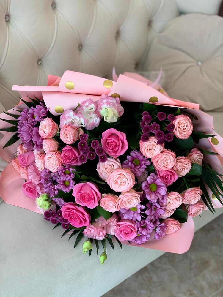 Букет цветов из: Хризантемы, Розы и Лизиантусы в Знаменке Тамбовской области