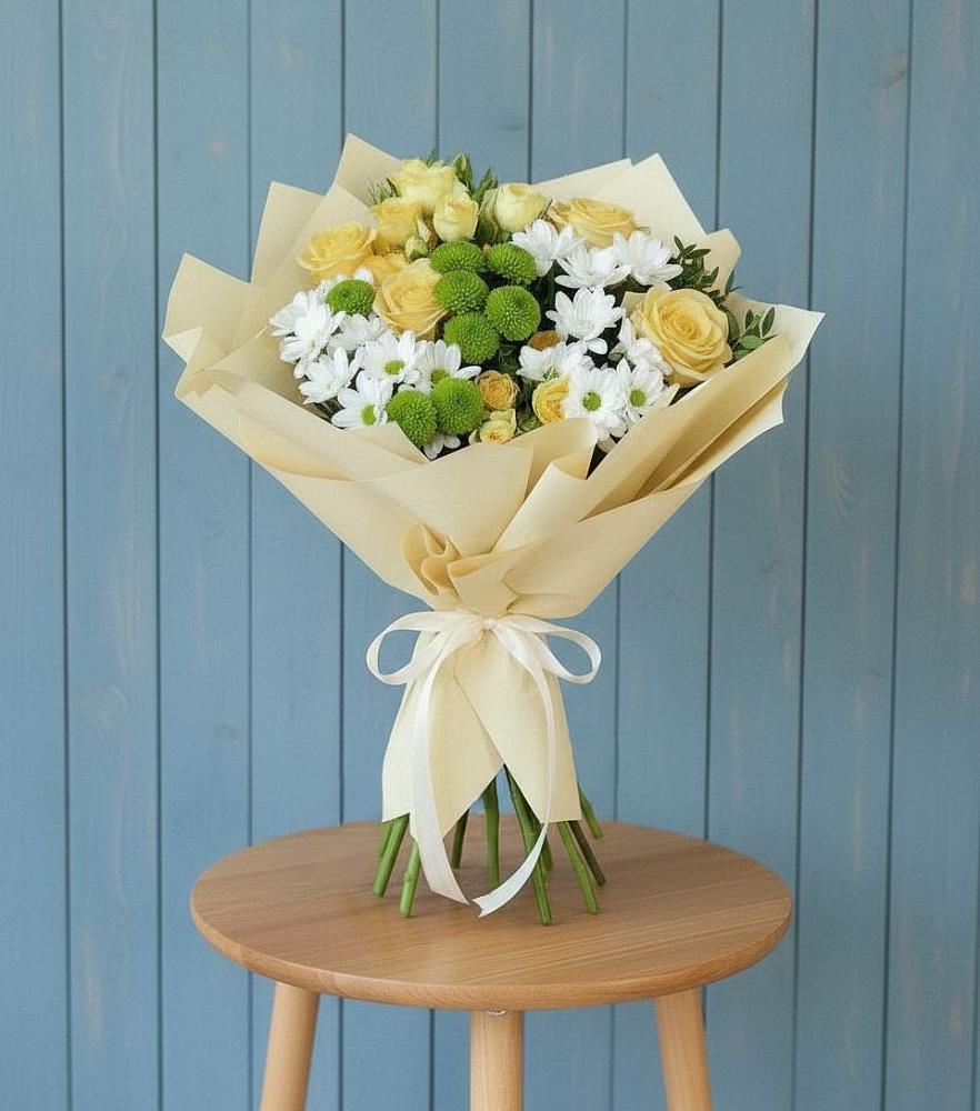 Букет Луч солнца в Знаменке Тамбовской области Букет цветов из: Хризантемы и Розы в Знаменке Тамбовской области