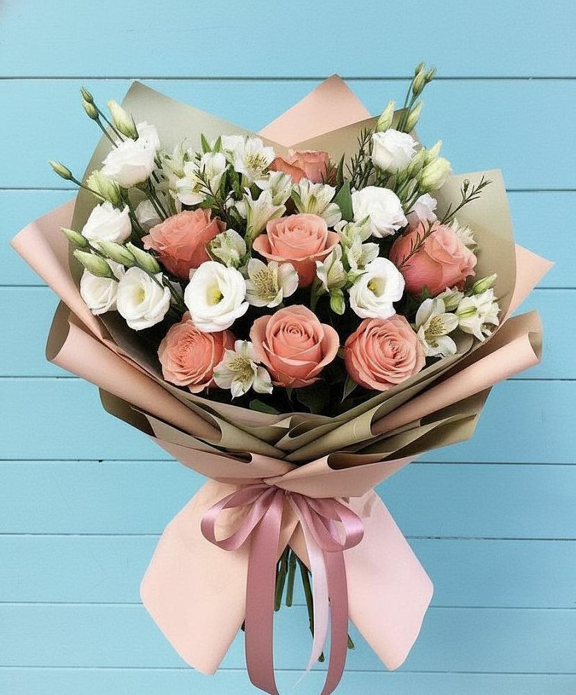 Букет олимп в Знаменке Тамбовской области Букет цветов из: Розы, Альстромерии и Лизиантусы в Знаменке Тамбовской области