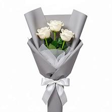 Букет 3 белые розы в Знаменке Тамбовской области