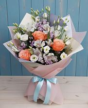 Букет цветов из:  Лизиантусы, Розы, Альстромерии и Гипсофила в Знаменке Тамбовской области