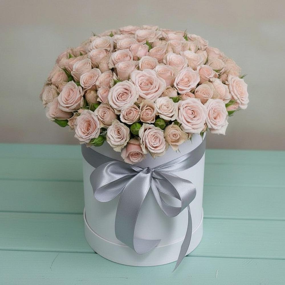 Композиция утонченная красота в Знаменке Тамбовской области Цветочная композиция из Розы в шляпной коробке в Знаменке Тамбовской области